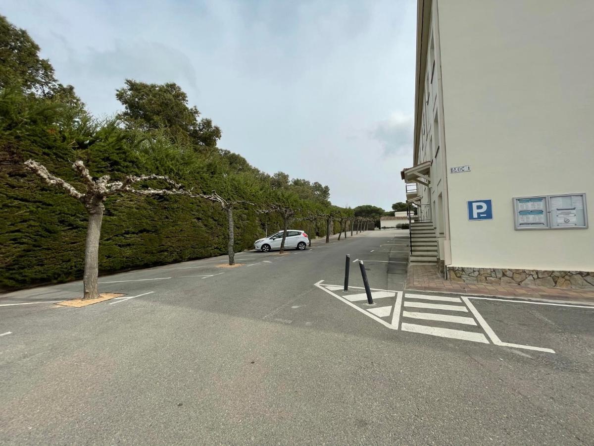 Apartament Amb Piscina I Aparcament - Baixos Amb Jardinet Calella De Palafrugell Ngoại thất bức ảnh